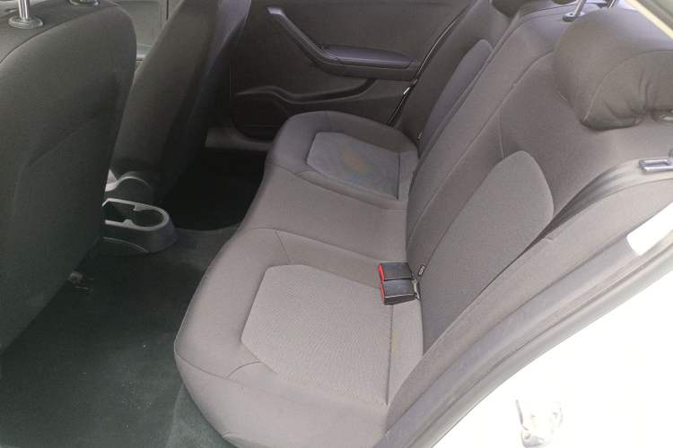 Used Volkswagen Jetta 2015 Value Edition 1.6L Automatic Fashion Version
