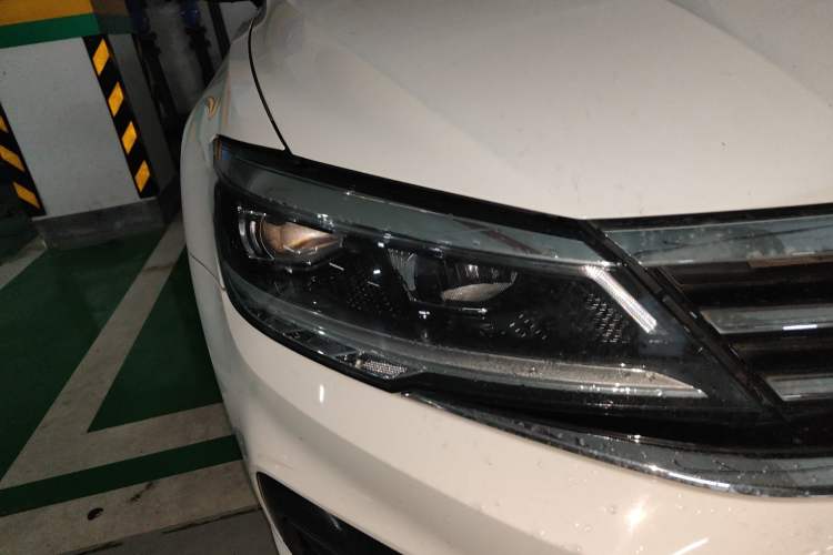 Used Volkswagen Lamando 2021 280TSI DSG Comfort Edition Right Front Headlight