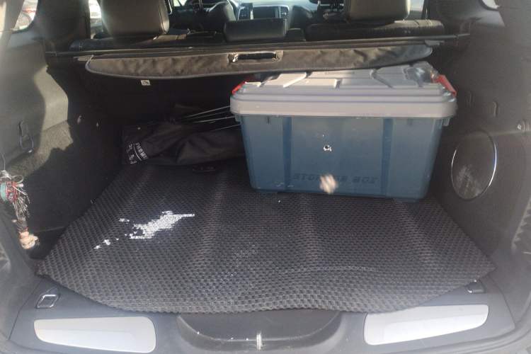 Used Jeep Grand Cherokee 2017 3.0L Comfort Navigation Edition Trunk