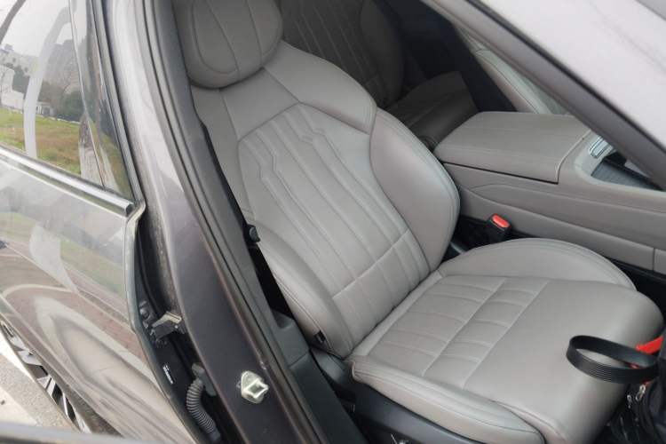 Used Lynk & Co 09 EM-P 2023 2.0TD EM-P Long-Range Version PM 7-Seater
