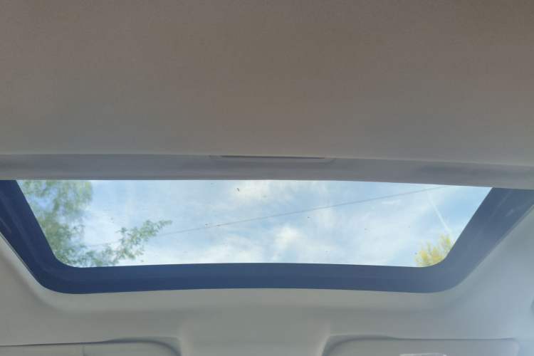 Used Oley Oley 2014 Hatchback 1.5L Manual Luxury Model
