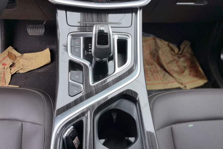 Used Geely Auto Jiajie 2021 Zhiqing 1.5TD DCT Luxury Model Gear Lever