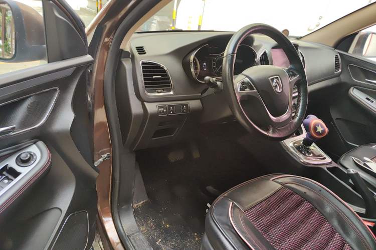 Used Baojun 560 2016 1.8L iAMT Luxury Model
