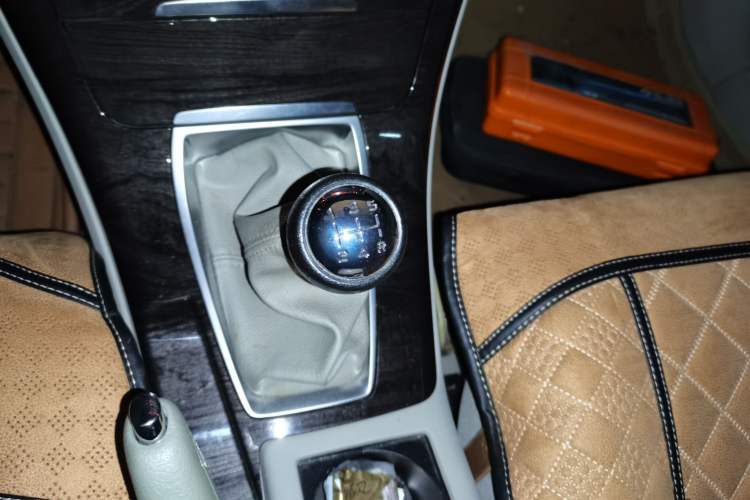 Used Citroen C5 2013 2.0L Manual Comfort Version Gear Lever