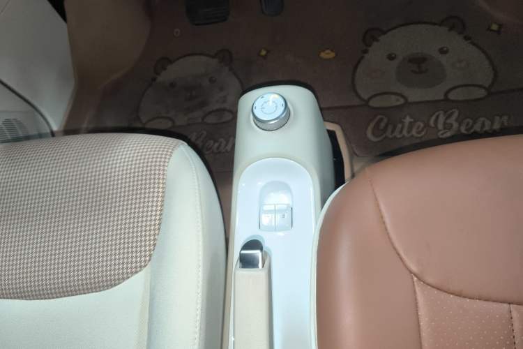 Used Wuling Hongguang MINIEV 2024 3rd Generation 215km Youth Edition Gear Lever
