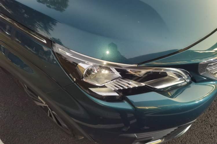 Used Peugeot 5008 2017 380THP 7-Seater Luxury Edition