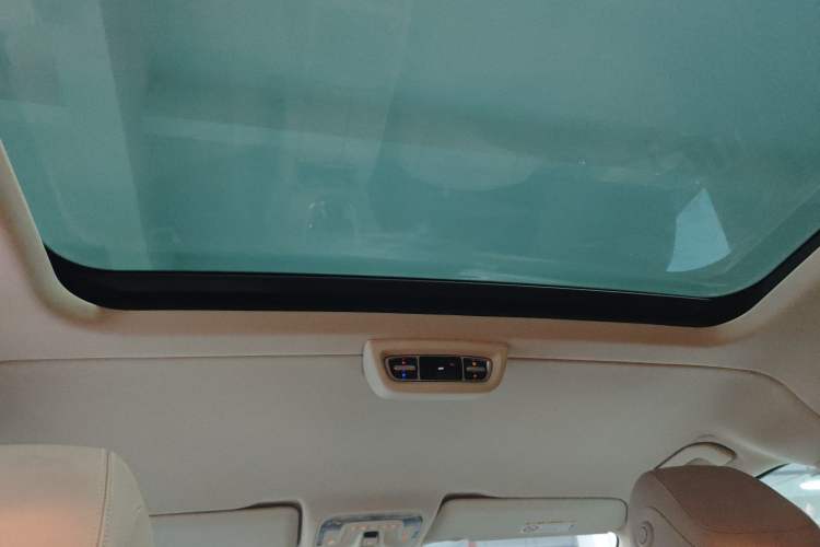 Used Mercedes-Benz V-Class 2018 V 260 L Prestige Extended Version China VI