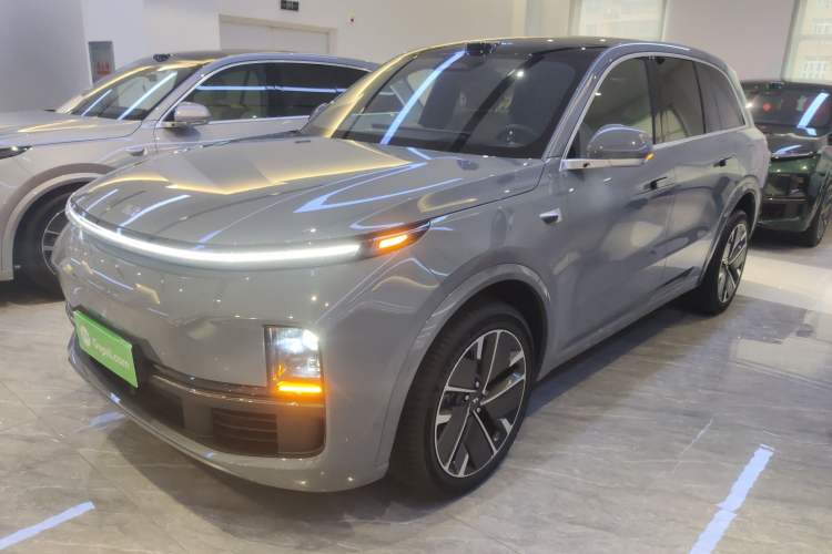 Used Li Auto L8 2025 Ultra Smart Refreshed Edition