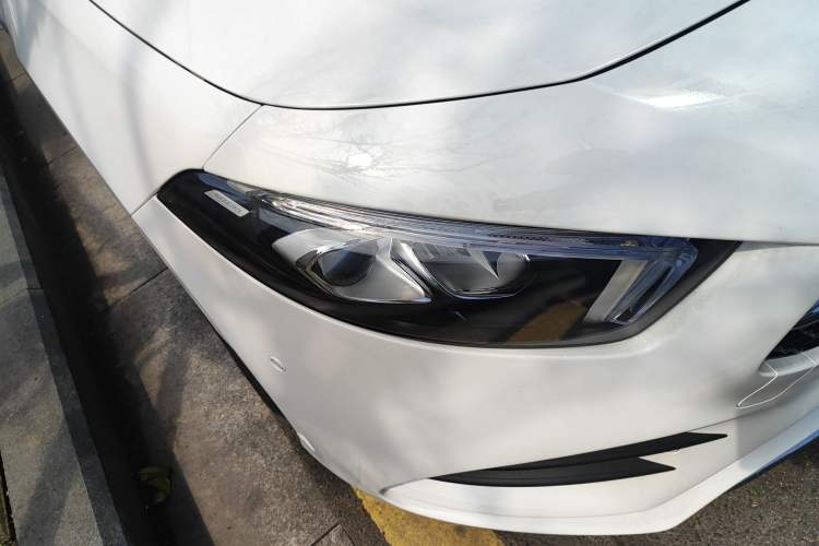 Used Mercedes-Benz A-Class 2022 Revised Version A 200 L Sport Sedan Fashionable Style Right Front Headlight