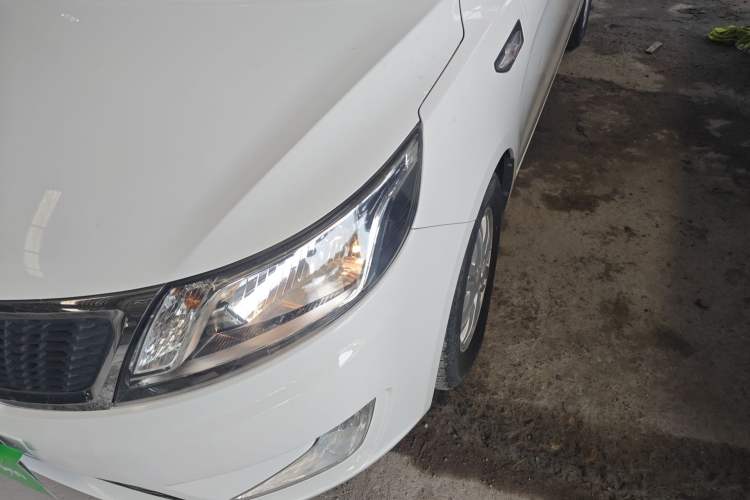 Used Kia K2 2012 Sedan 1.4L Automatic GLS Commemorative Edition

