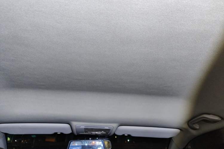 Used BYD S6 2014 2.0L Manual Luxury 7-Seater Headliner