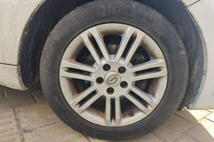 Used GAC Trumpchi GA5 2011 2.0L Automatic Elite Edition
