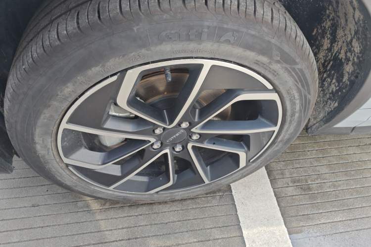 Used Lynk & Co 01 2023 1.5TD EM-F PM Exterior 4