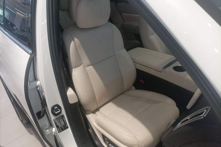 Used Li Auto L7 2023 Pro Model Right Front Seat