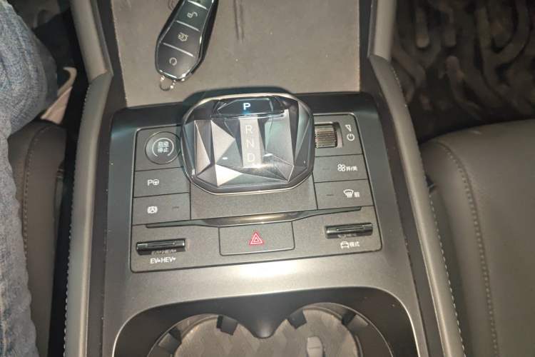 Used BYD Qin L 2025 DM-i Smart Drive 120KM Superior Model
