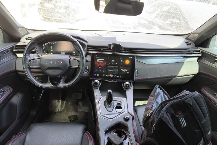 Used Lynk & Co 05 2020 2.0TD Four-Wheel Drive HypeHalo