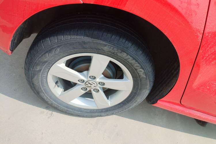 Used Volkswagen Polo 2018 1.5L Automatic Advanced Driving Model Right Rear Wheel Hub