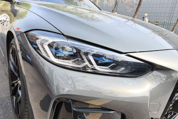 Used BMW 4 Series 2021 425i M Sport Night Edition Right Front Headlight