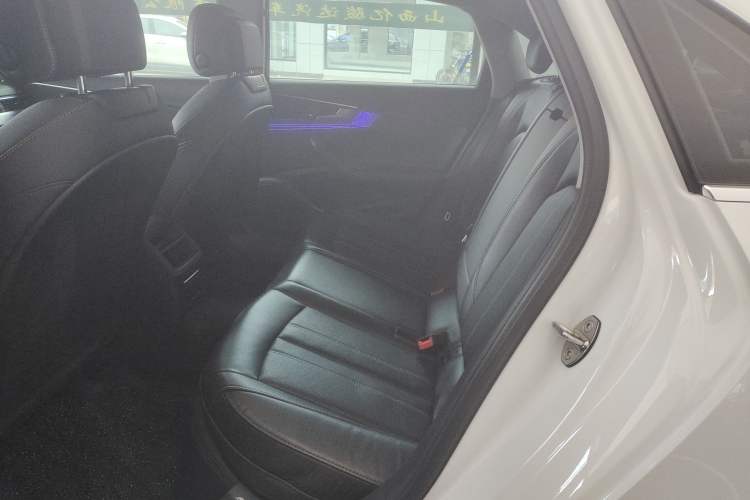 Used Audi A4L 2022 40 TFSI Fashion Dynamic Model
