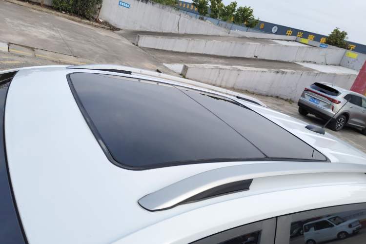 Used Chevrolet Trax 2019 325T Automatic Fun Edition China VI Standard