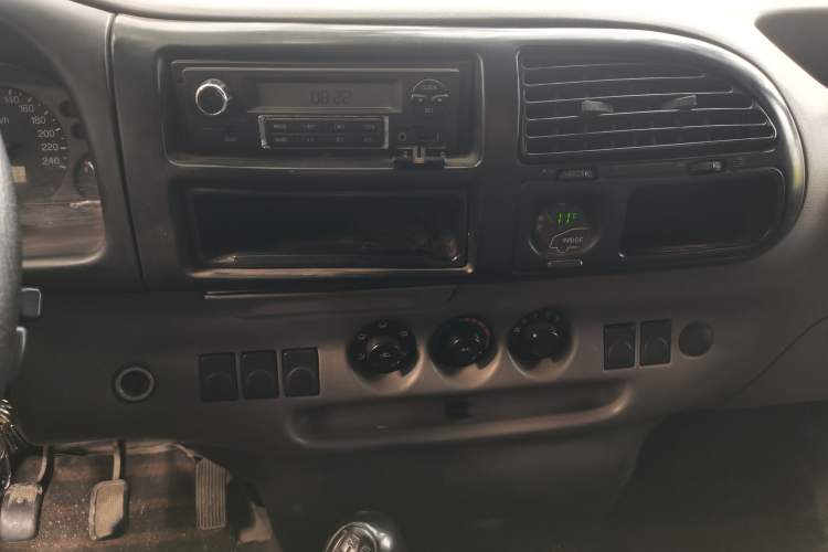 Used Ford Classic Transit 2013 2.8T Diesel Standard Version Short Wheelbase Mid-Roof JX493ZLQ4