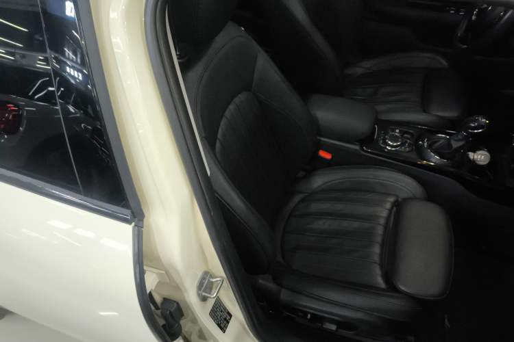 Used MINI Clubman 2016 Revised Version 2.0T COOPER S Connoisseur Edition