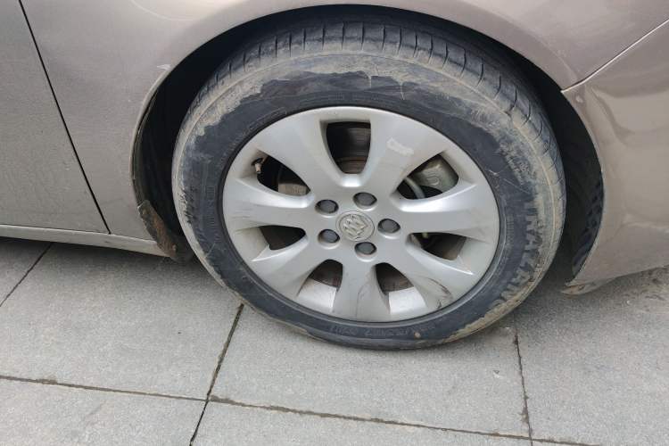 Used Buick Regal 2015 1.6T Elite Tech Model Right Front Wheel Hub