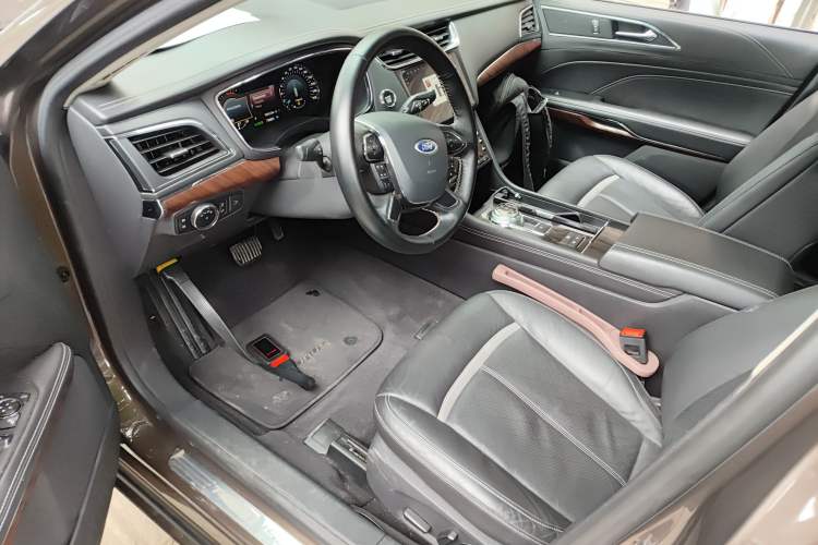 Used Ford Taurus 2015 EcoBoost 245 Ultimate Model
