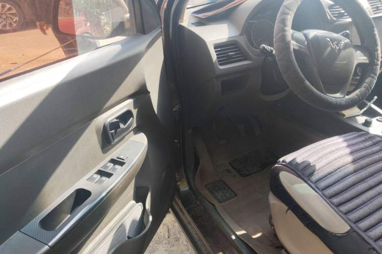 Used Wuling Hongguang 2016 1.5L Restyled S Comfort Version