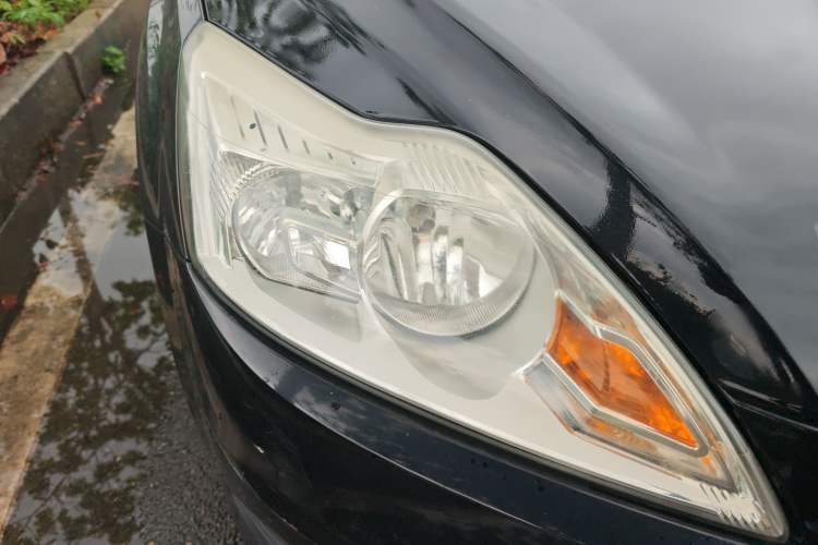 Used Ford Focus 2011 Sedan 1.8L Manual Comfort Model