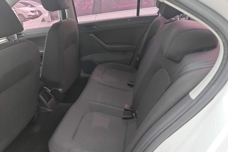 Used Volkswagen Jetta 2019 Dream Edition 1.4L Manual Fashion Version Left Rear Seat