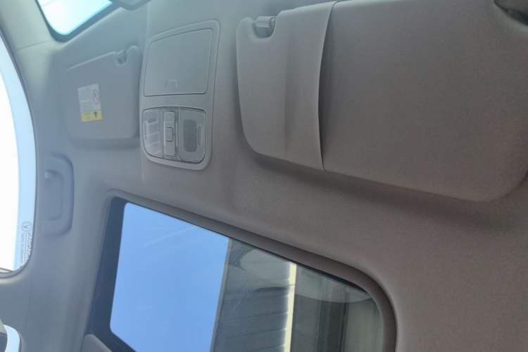 Used CHANGAN CS35 2017 1.6L Manual Luxury Model
