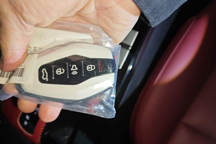 Used JETOUR X70 2024 1.5T DCT Glory PRO 7-Seater