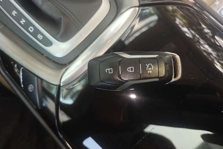 Used Ford Mondeo 2013 2.0L GTDi 200 Luxury Model