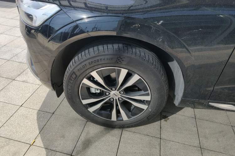 Used Volvo XC60 2025 B5 4x4 Smart Luxury Edition
