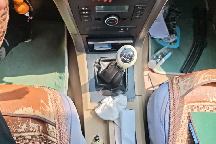 Used Haval H5 Classic 2010 European-style 2.0L Two-Wheel-Drive Luxury Model
