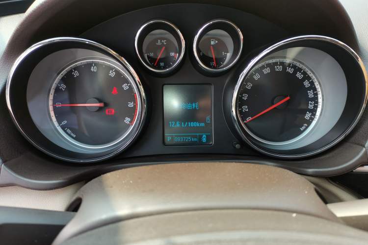 Used Buick Regal 2015 2.0L Leading Fashion Edition
