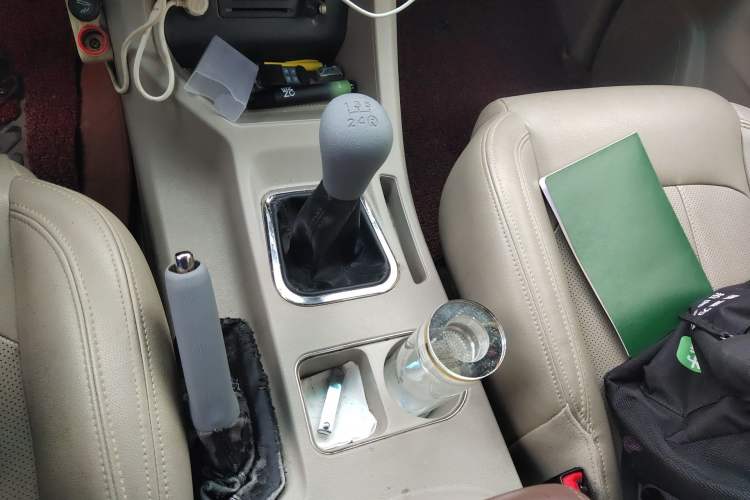 Used FORTHING Lingzhi 2018 M5L 1.6L 7-Seater Luxury Model Gear Lever