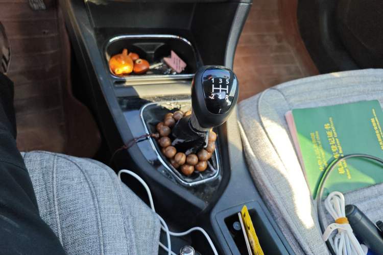 Used Soueast V5 Lingzhi 2015 Plus 1.5L Manual Smart Edition
