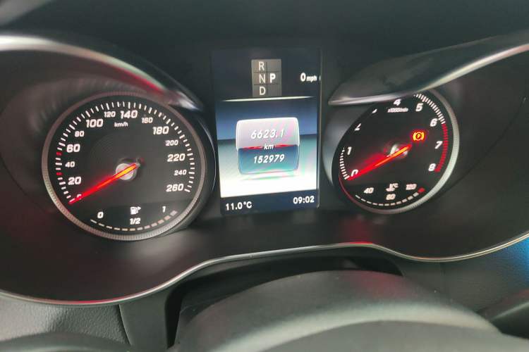 Used Mercedes-Benz GLC 2017 GLC 260 4MATIC Luxury Model