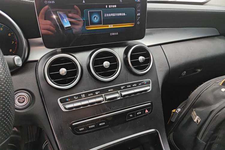 Used Mercedes-Benz C-Class 2021 C 200 L Fashion Edition Sport Version Audio And AC Panel