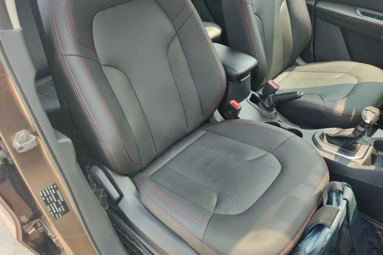 Used FAW Senya R7 2016 1.6L Automatic Prestige Model Right Front Seat