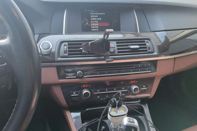 Used BMW 5 Series 2014 525Li Leading Model
