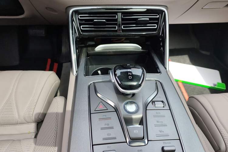 Used BYD Tang New Energy 2025 Intelligent Driving Version DM-i 115KM Flagship Edition Gear Lever