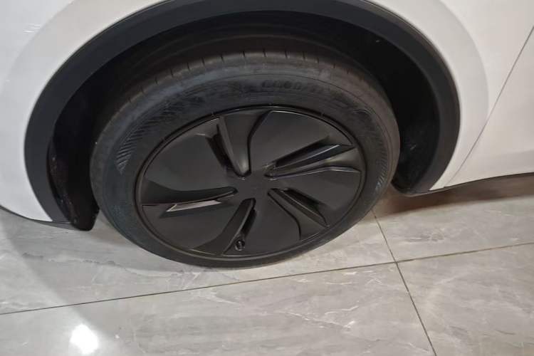 Used Tesla Model Y 2026 Rear-Drive Model
