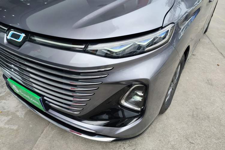 Used Bestune M9 2023 2.0T Ultimate Edition
