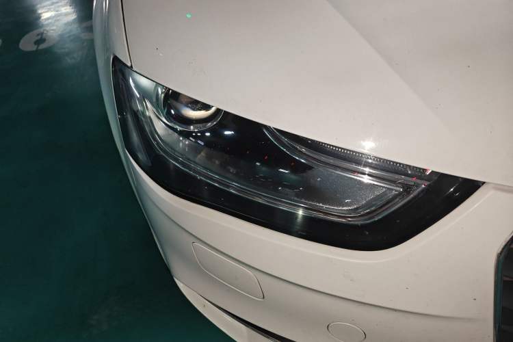 Used Audi A4L 2016 30 TFSI Collector's Edition Automatic Comfort Model Right Front Headlight