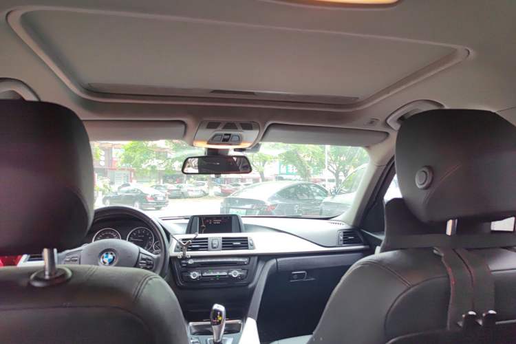 Used BMW 3 Series 2013 316i Active Edition Headliner