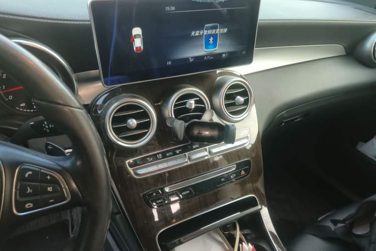 Used Mercedes-Benz GLC 2019 Facelift GLC 260 L 4MATIC Luxury Model Audio And AC Panel
