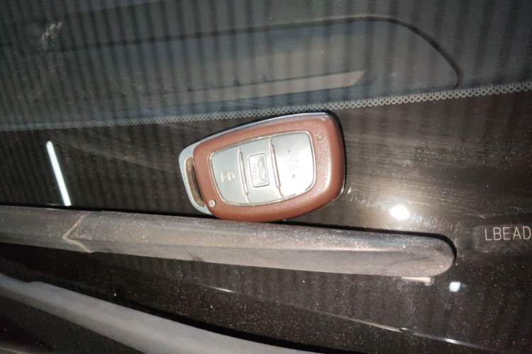 Used Hyundai Elantra (6th Generation / Lingdong) 2016 1.6L Automatic ZhiXuan – Elite Version